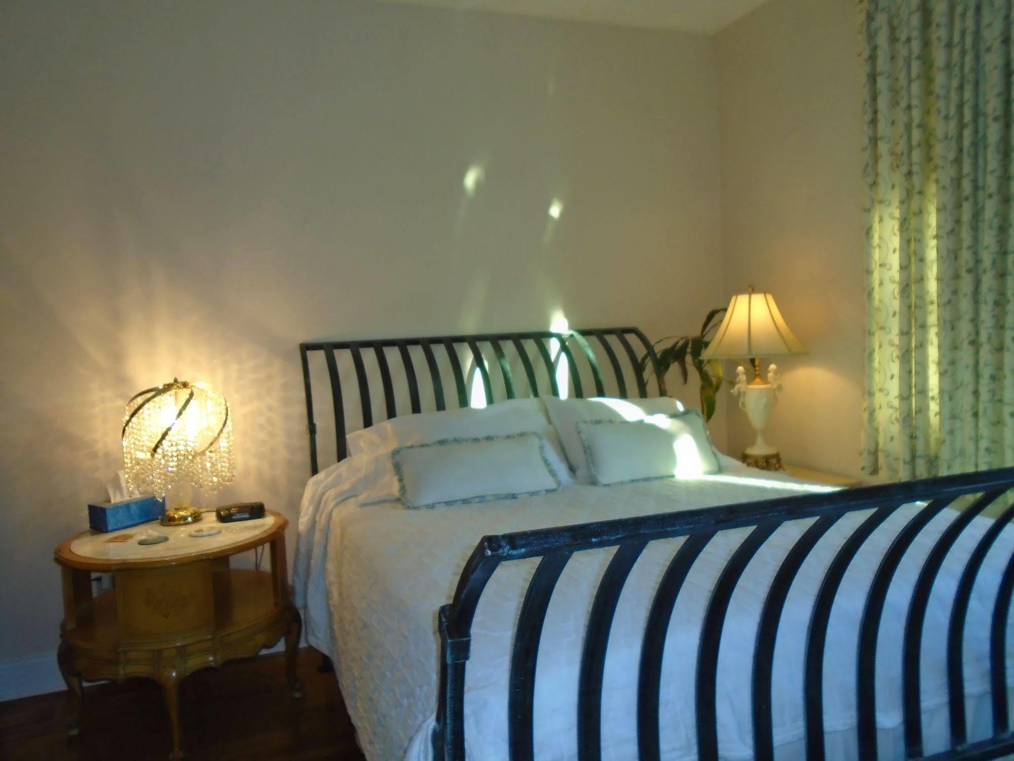 Connellsville Bed And Breakfast Экстерьер фото
