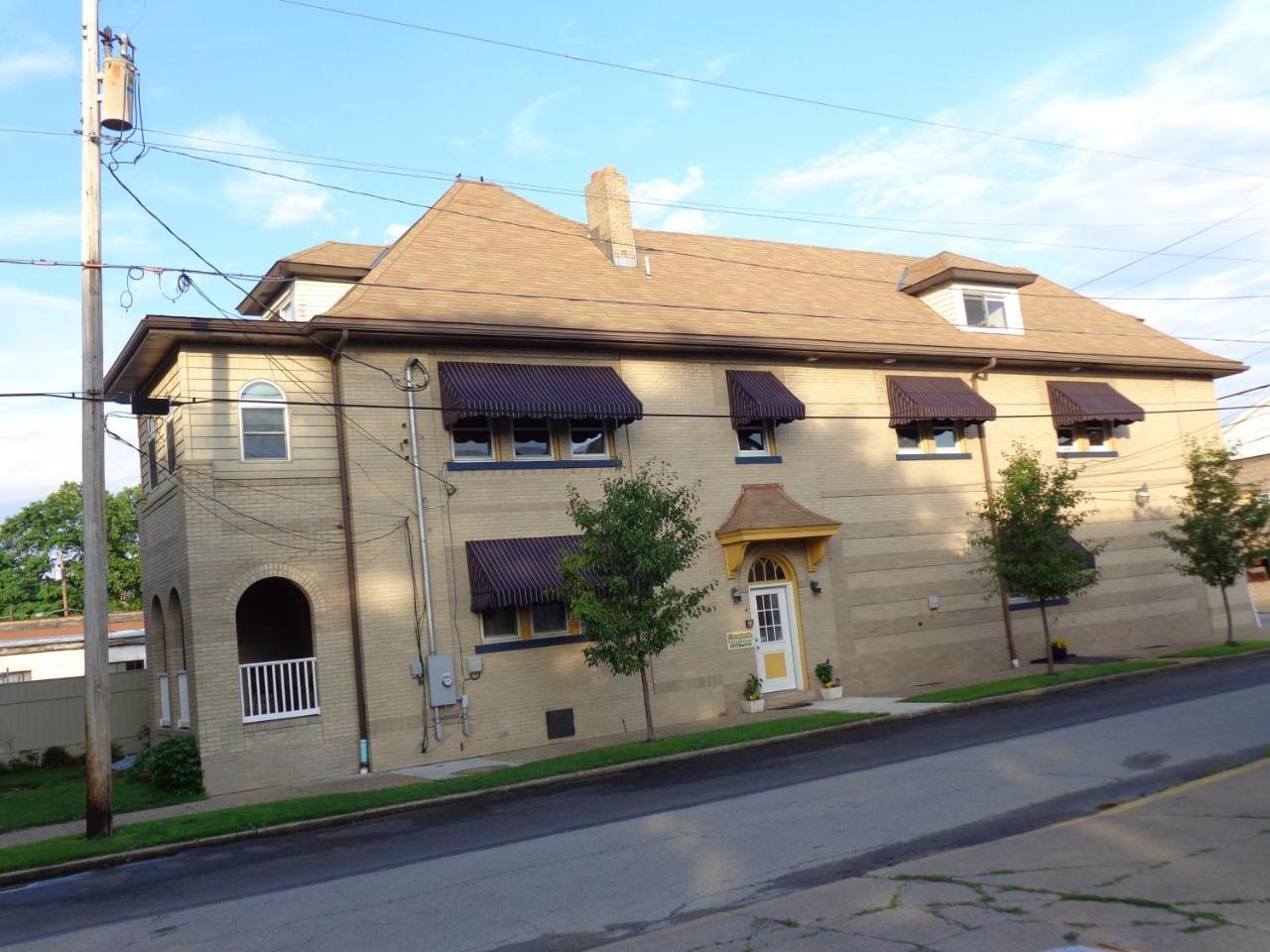 Connellsville Bed And Breakfast Экстерьер фото