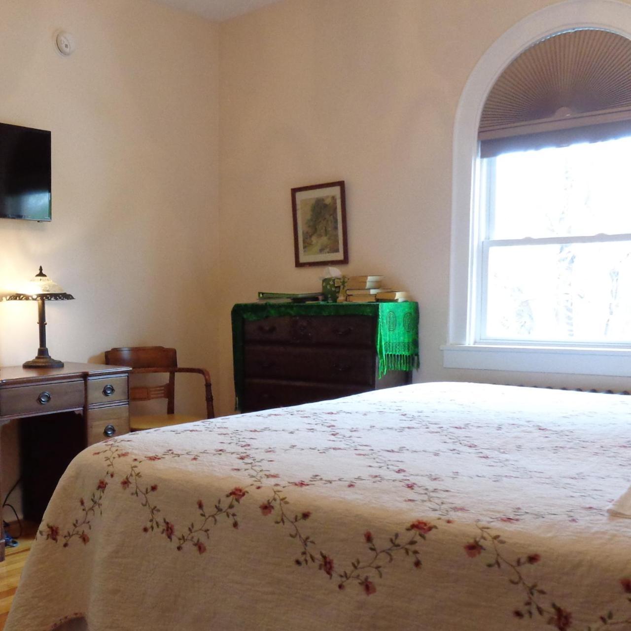 Connellsville Bed And Breakfast Экстерьер фото