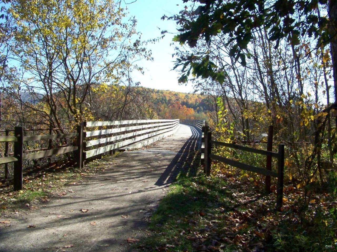 Connellsville Bed And Breakfast Экстерьер фото